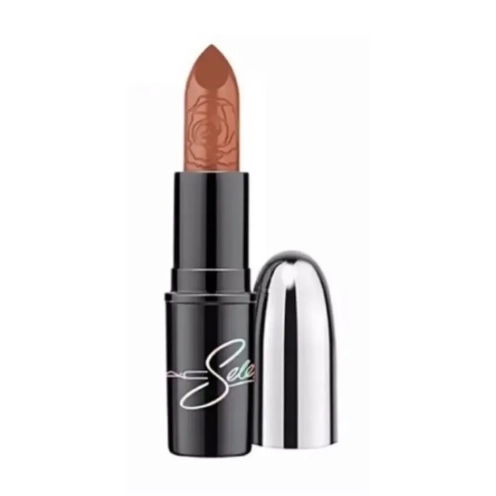 MAC La Reina Selena Collection in La Reina Amplified Cream Lipstick
